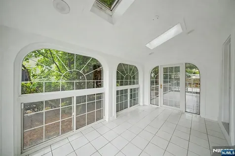 433 Louisa Avenue Wyckoff NJ 07481