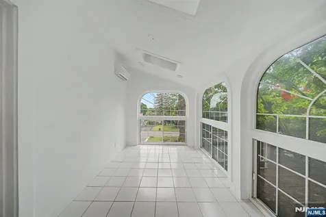 433 Louisa Avenue Wyckoff NJ 07481