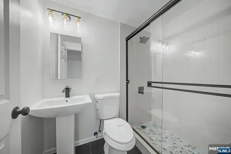 433 Louisa Avenue Wyckoff NJ 07481