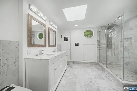 433 Louisa Avenue Wyckoff NJ 07481