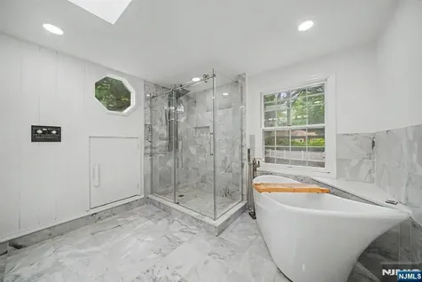 433 Louisa Avenue Wyckoff NJ 07481
