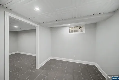 433 Louisa Avenue Wyckoff NJ 07481