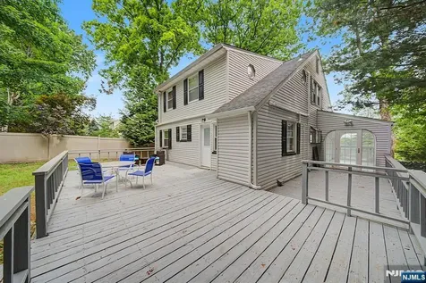 433 Louisa Avenue Wyckoff NJ 07481