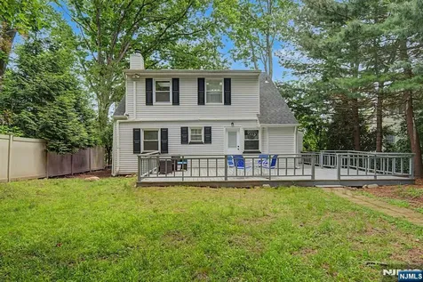 433 Louisa Avenue Wyckoff NJ 07481