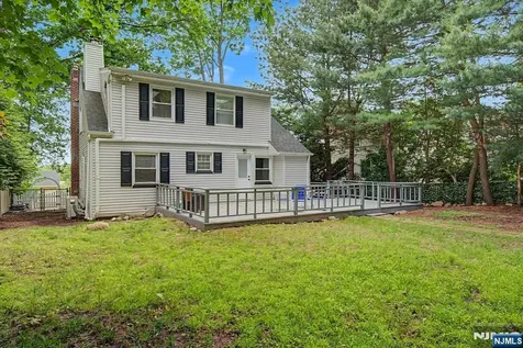 433 Louisa Avenue Wyckoff NJ 07481
