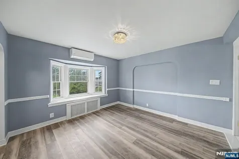 433 Louisa Avenue Wyckoff NJ 07481