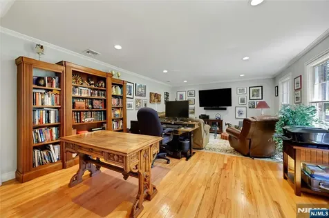 980 Briarwoods Road Franklin Lakes NJ 07417