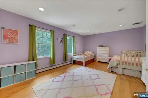 980 Briarwoods Road Franklin Lakes NJ 07417