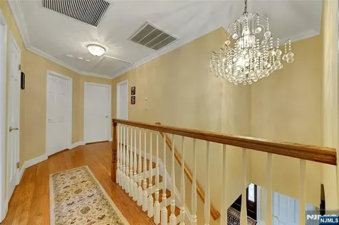 980 Briarwoods Road Franklin Lakes NJ 07417