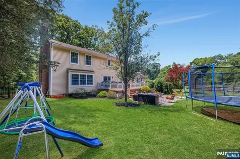 980 Briarwoods Road Franklin Lakes NJ 07417