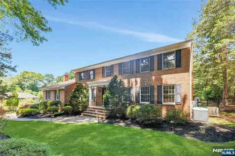 980 Briarwoods Road Franklin Lakes NJ 07417