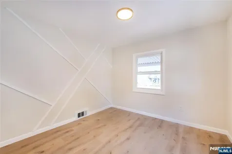 421 Tryon Avenue Englewood NJ 07631