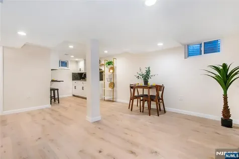 421 Tryon Avenue Englewood NJ 07631