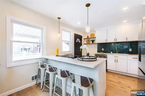 421 Tryon Avenue Englewood NJ 07631