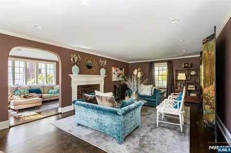 90 Stonehouse Road Glen Ridge NJ 07028