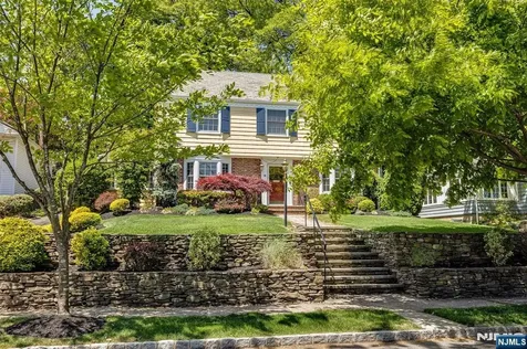 90 Stonehouse Road Glen Ridge NJ 07028