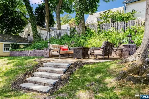 90 Stonehouse Road Glen Ridge NJ 07028