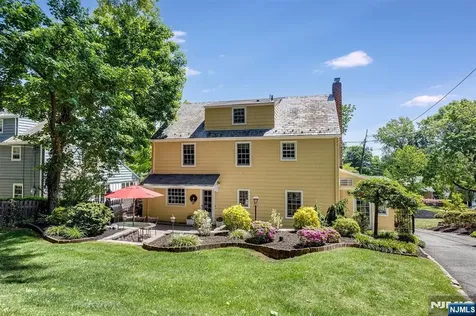 90 Stonehouse Road Glen Ridge NJ 07028