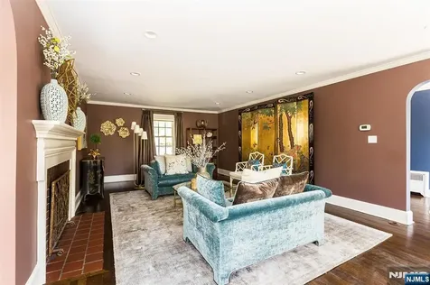 90 Stonehouse Road Glen Ridge NJ 07028