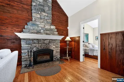 73 South Road Bloomingdale NJ 07403