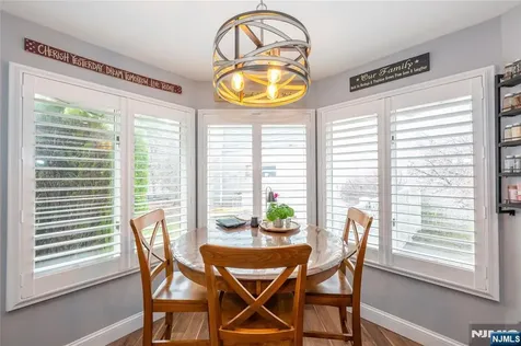 35 Turnberry Road Little Falls NJ 07424