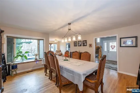 35 Turnberry Road Little Falls NJ 07424