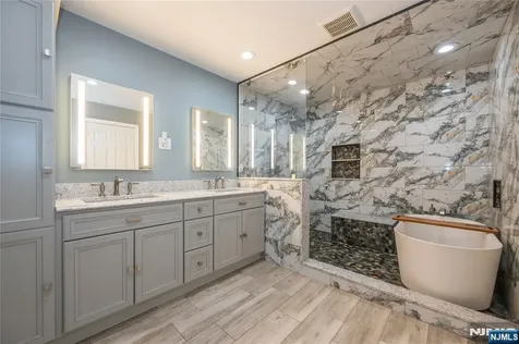 35 Turnberry Road Little Falls NJ 07424