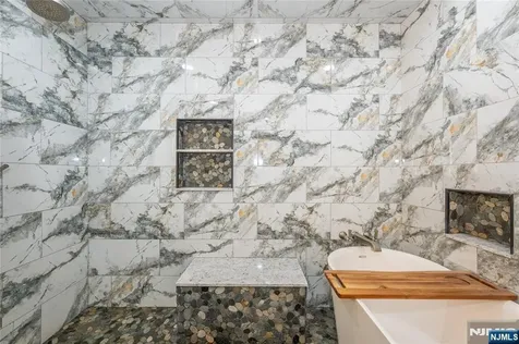35 Turnberry Road Little Falls NJ 07424