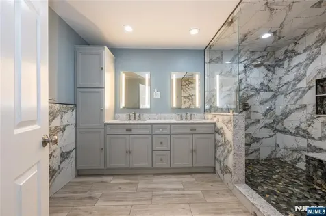 35 Turnberry Road Little Falls NJ 07424