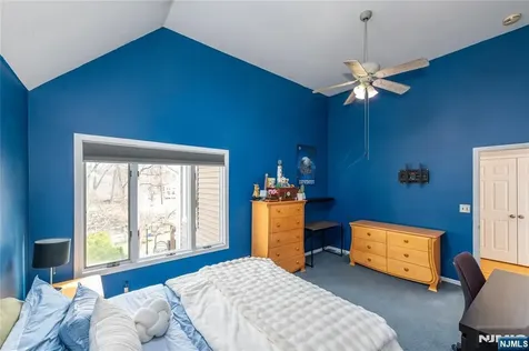 35 Turnberry Road Little Falls NJ 07424