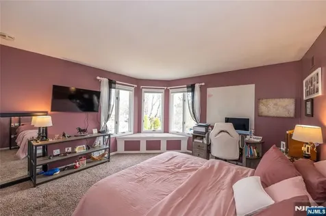 35 Turnberry Road Little Falls NJ 07424