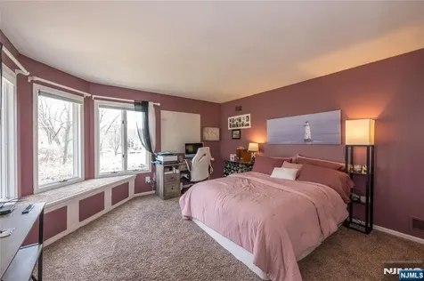 35 Turnberry Road Little Falls NJ 07424