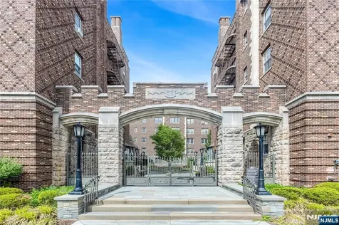 275 Engle Street Englewood NJ 07631