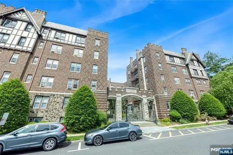 275 Engle Street Englewood NJ 07631