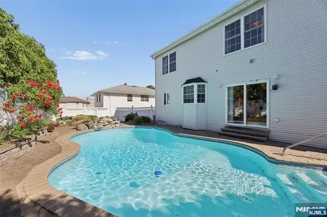 6 Lamring Drive Fair Lawn NJ 07410