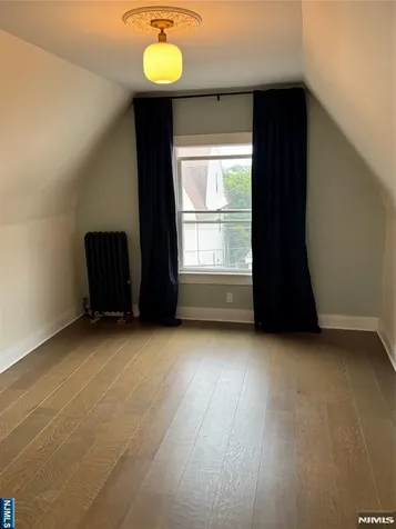 21 Valley Place Edgewater NJ 07020