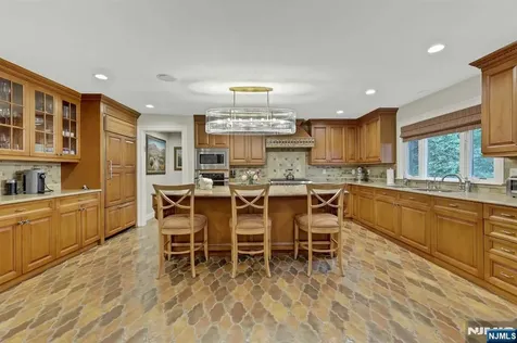 245 Allison Court Englewood NJ 07631