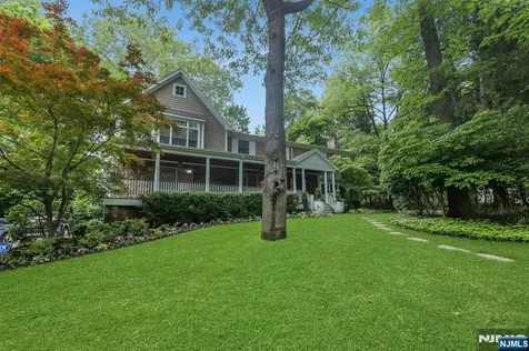 245 Allison Court Englewood NJ 07631