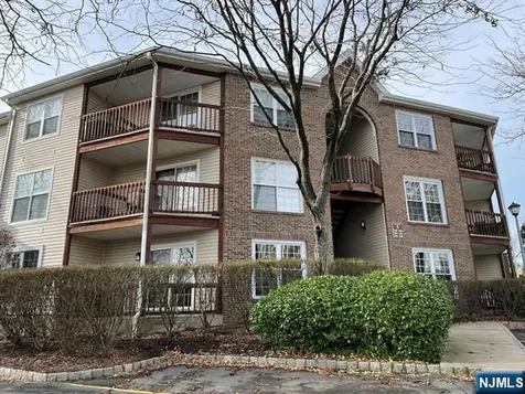 544 Ridge Lane Fort Lee NJ 07024