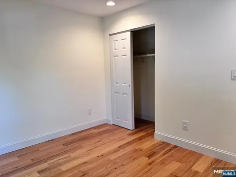 544 Ridge Lane Fort Lee NJ 07024
