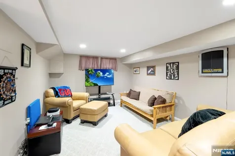 395 Wood Ridge Avenue Wood Ridge NJ 07075