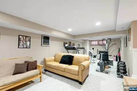 395 Wood Ridge Avenue Wood Ridge NJ 07075