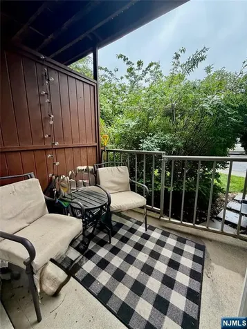 1111 River Road Edgewater NJ 07020