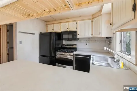 35 Lindley Avenue Tenafly NJ 07670