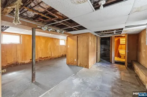 35 Lindley Avenue Tenafly NJ 07670