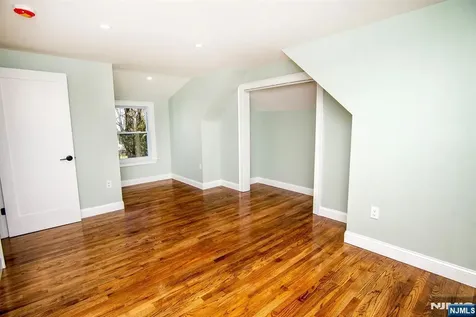 25 Windsor Drive Dumont NJ 07628