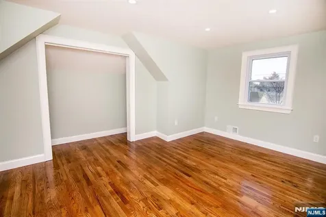25 Windsor Drive Dumont NJ 07628