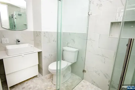 25 Windsor Drive Dumont NJ 07628