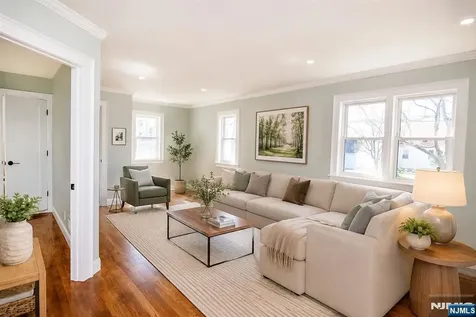 25 Windsor Drive Dumont NJ 07628