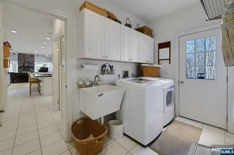 15 Skytop Drive Denville Township NJ 07834